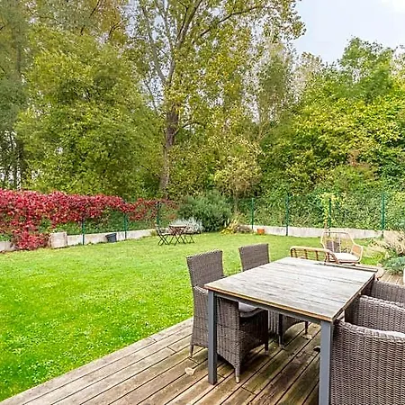 Espace Zen'ing Bed & Breakfast 4*